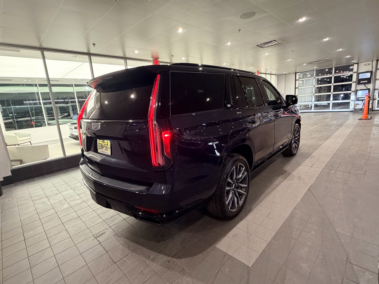 Cadillac Escalade 4WD 4dr Sport Platinum 2023