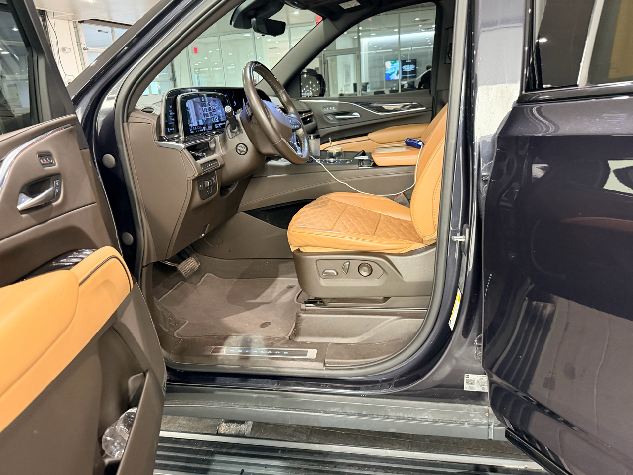 Cadillac Escalade 4WD 4dr Sport Platinum 2023