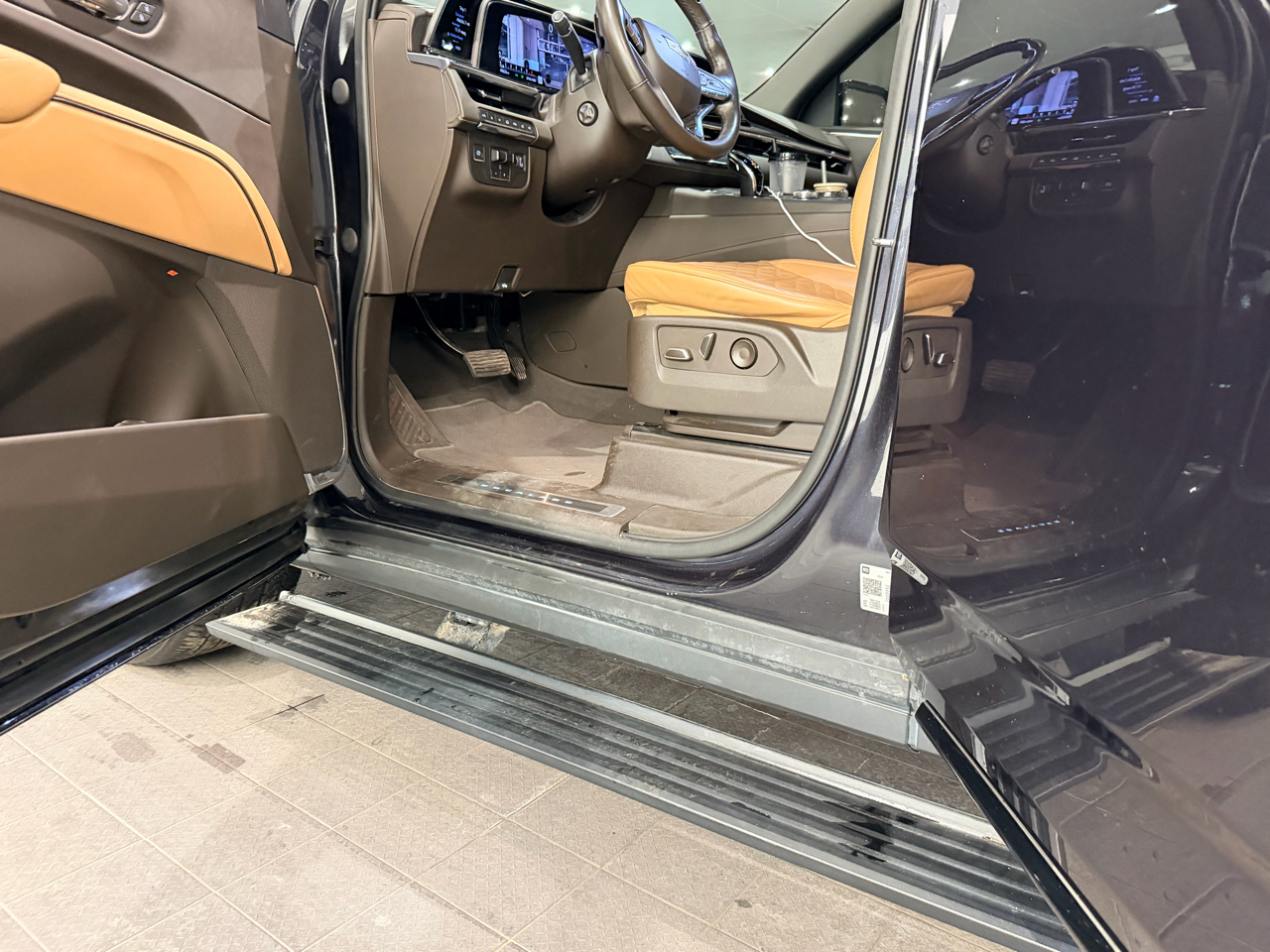 Cadillac Escalade 4WD 4dr Sport Platinum 2023