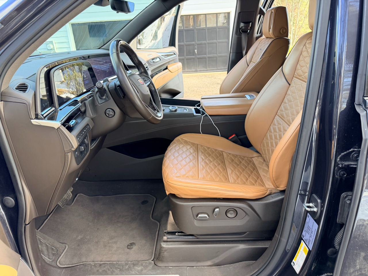 Cadillac Escalade 4WD 4dr Sport Platinum 2023