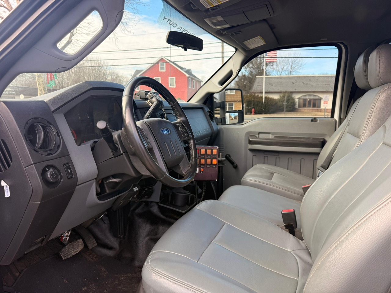 Ford F-550 Crew Cab DRW 2WD 2015