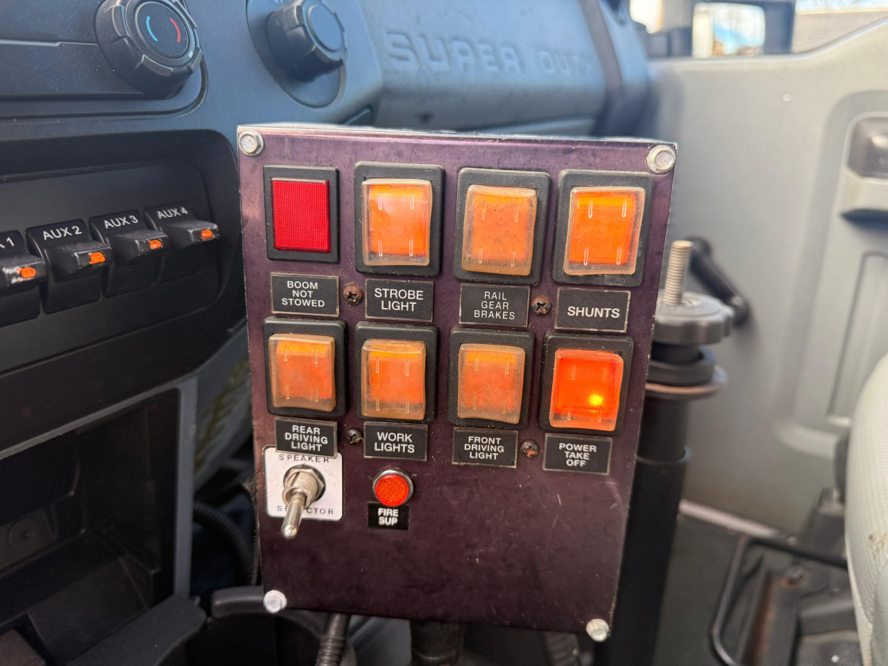 Ford F-550 Crew Cab DRW 2WD 2015