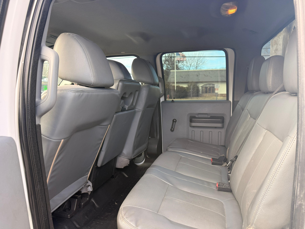 Ford F-550 Crew Cab DRW 2WD 2015