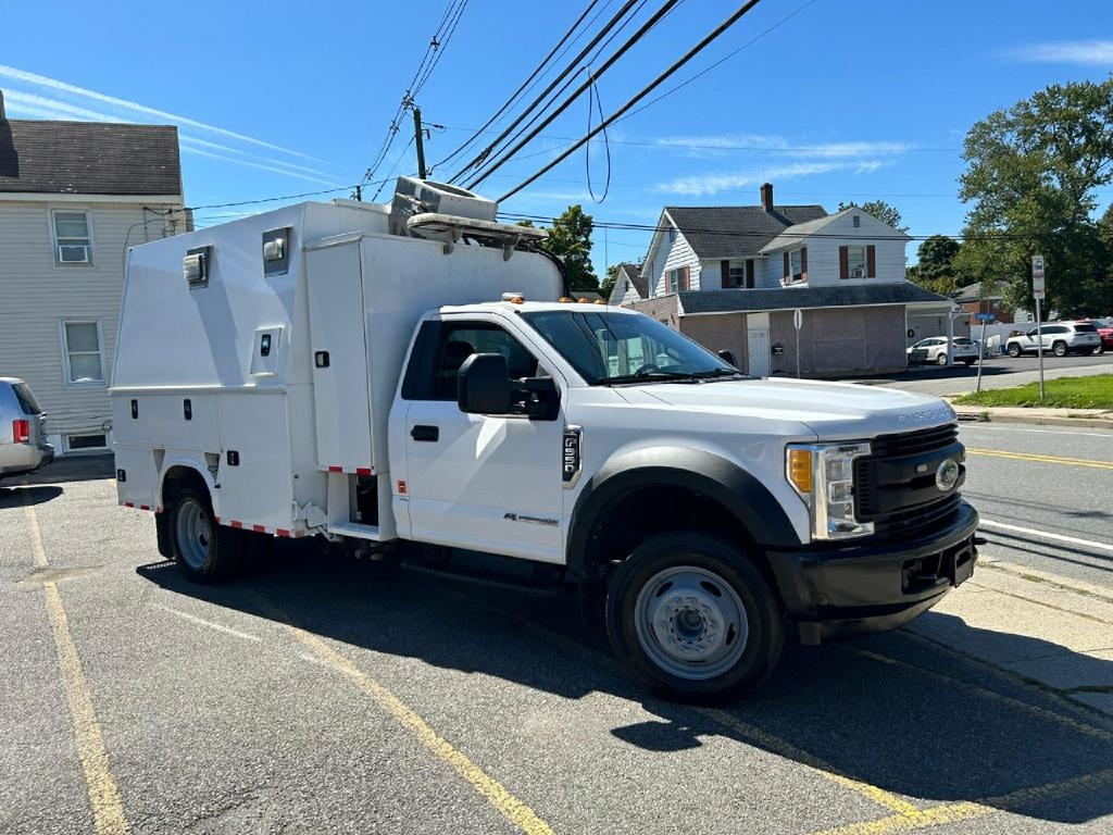 Ford F-550 Regular Cab DRW 4WD 2017