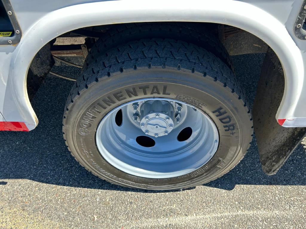 Ford F-550 Regular Cab DRW 4WD 2017