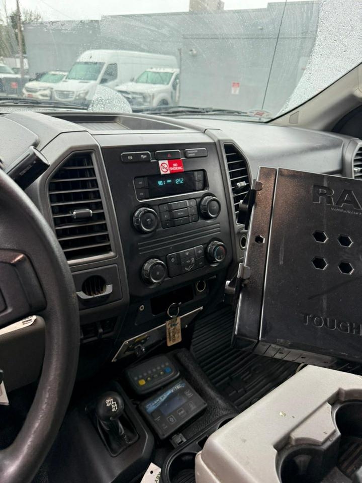 Ford F-550 Regular Cab DRW 4WD 2017