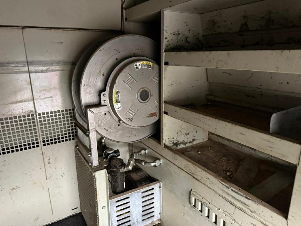 Ford F-550 Regular Cab DRW 4WD 2017