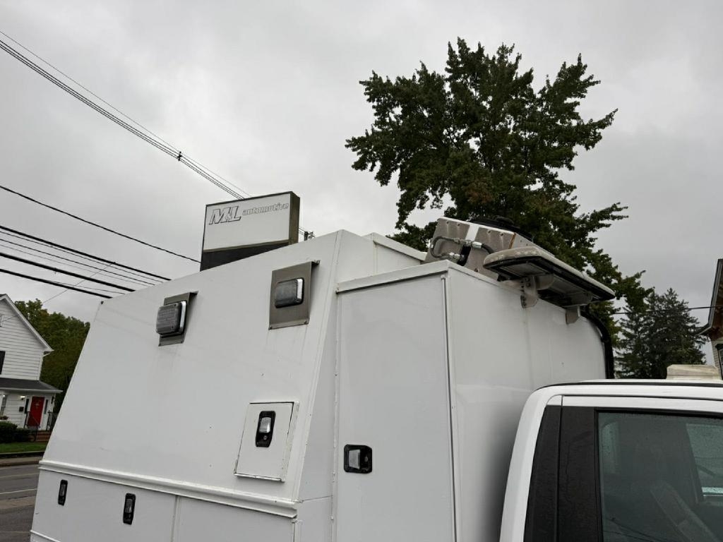 Ford F-550 Regular Cab DRW 4WD 2017