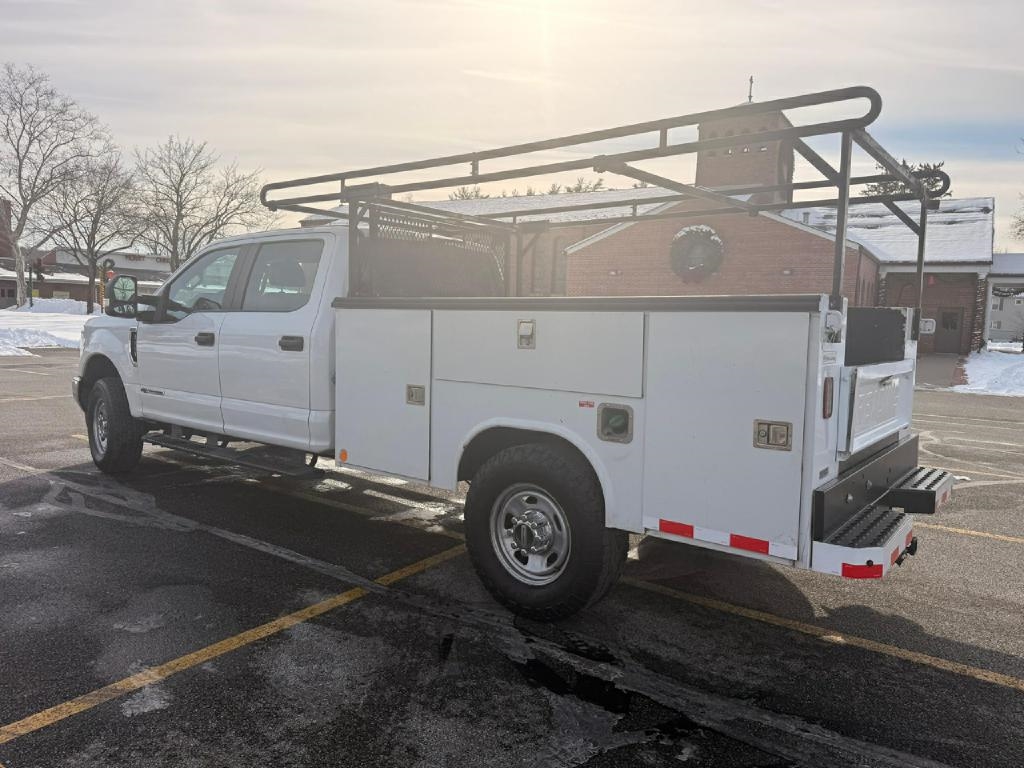 Ford F-350 SD XL Crew Cab LWB 4WD 2018
