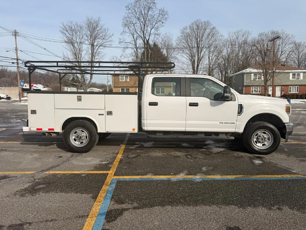 Ford F-350 SD XL Crew Cab LWB 4WD 2018