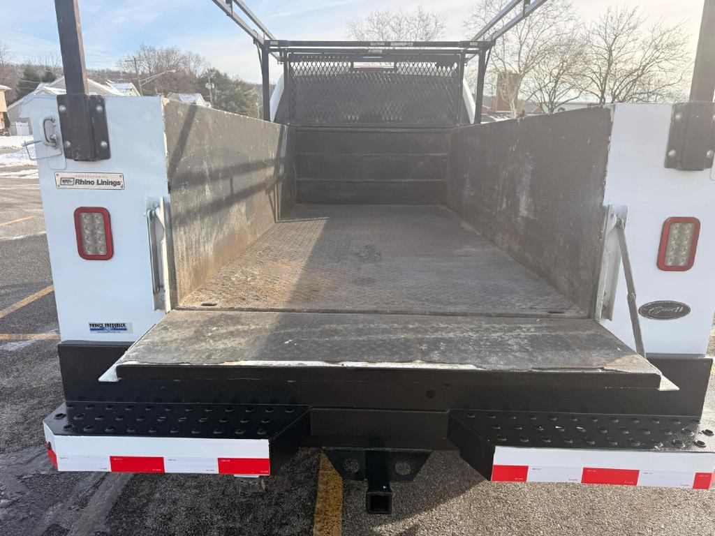 Ford F-350 SD XL Crew Cab LWB 4WD 2018