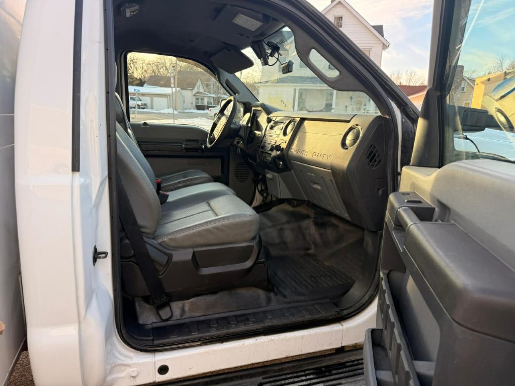 Ford F-550 Regular Cab DRW 2WD 2016