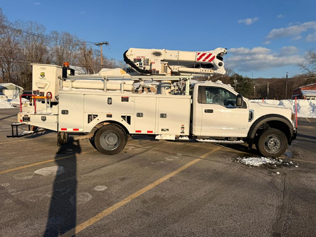 Ford F-550 Regular Cab DRW 4WD 2019