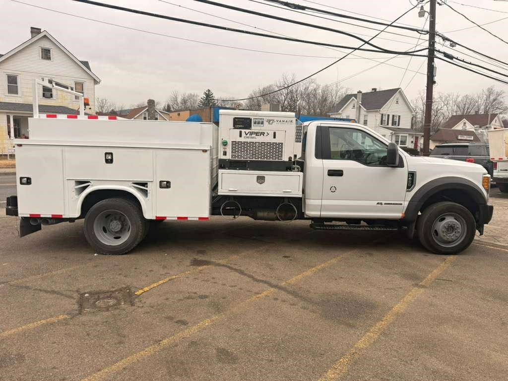 Ford F-450 SD Regular Cab DRW 4WD 2017