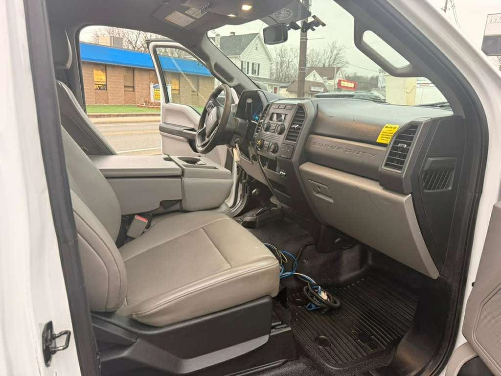 Ford F-450 SD Regular Cab DRW 4WD 2017