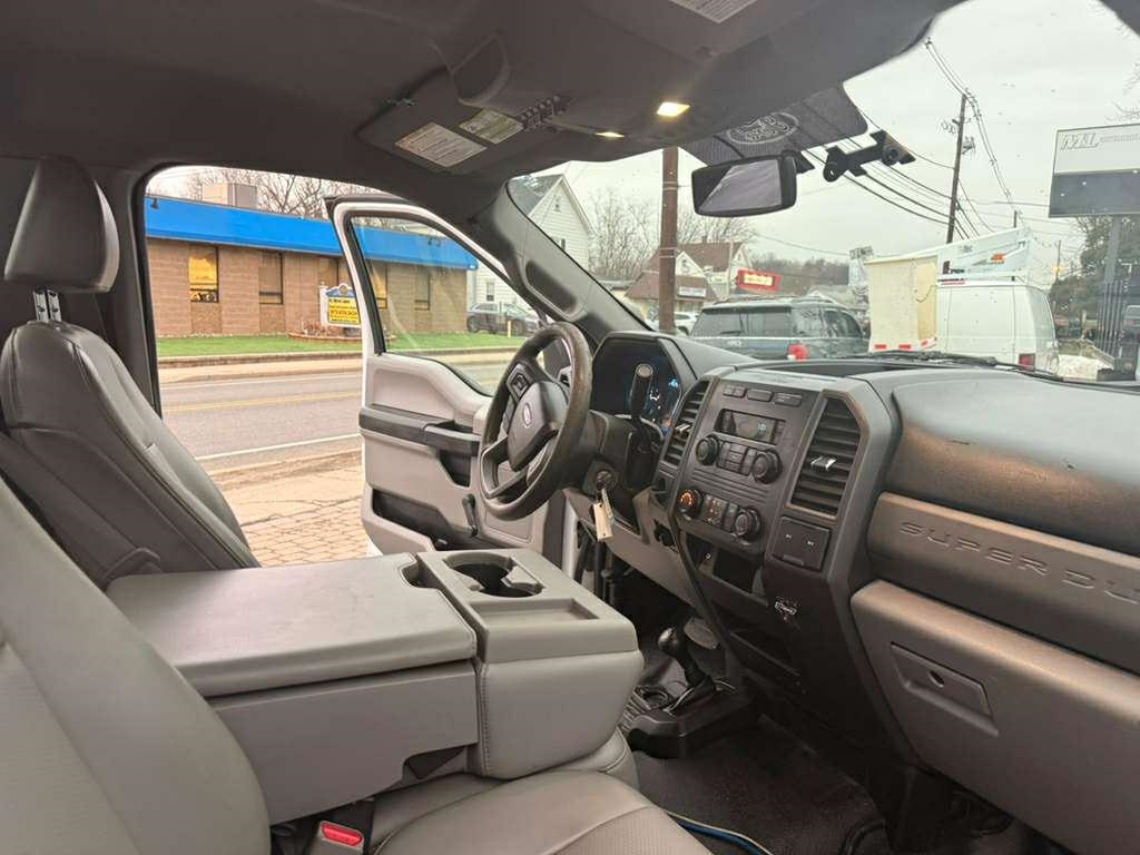 Ford F-450 SD Regular Cab DRW 4WD 2017