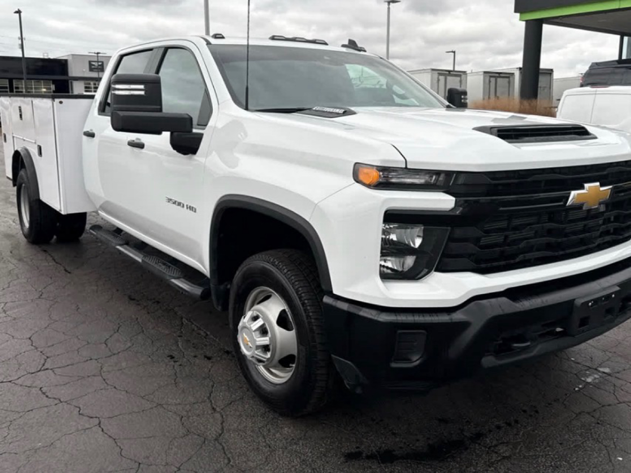 Chevrolet Silverado 3500HD Work Truck Crew Cab 4WD 2025