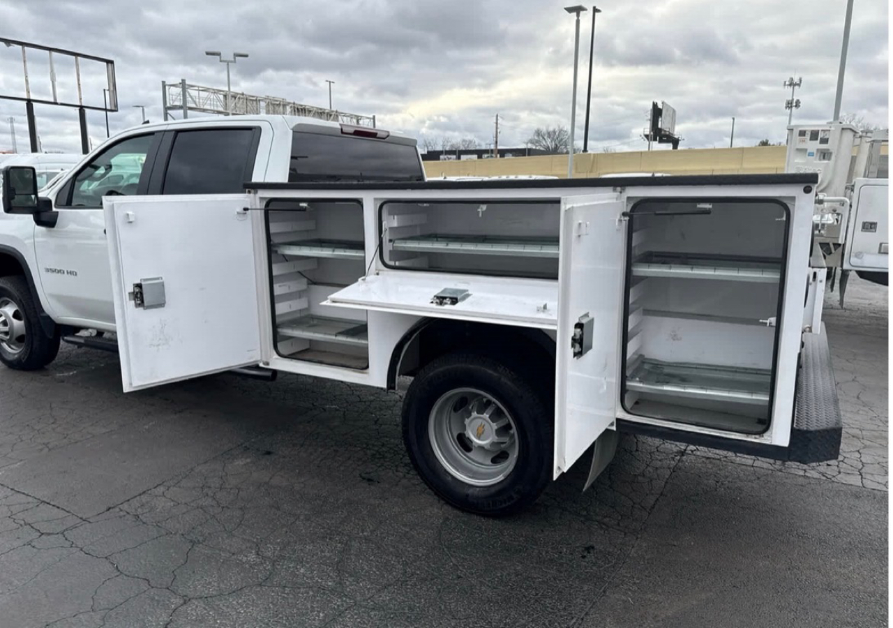 Chevrolet Silverado 3500HD Work Truck Crew Cab 4WD 2025