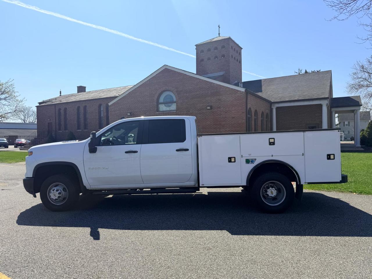 Chevrolet Silverado 3500HD Work Truck Crew Cab 4WD 2025