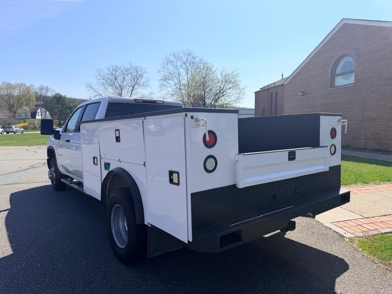 Chevrolet Silverado 3500HD Work Truck Crew Cab 4WD 2025