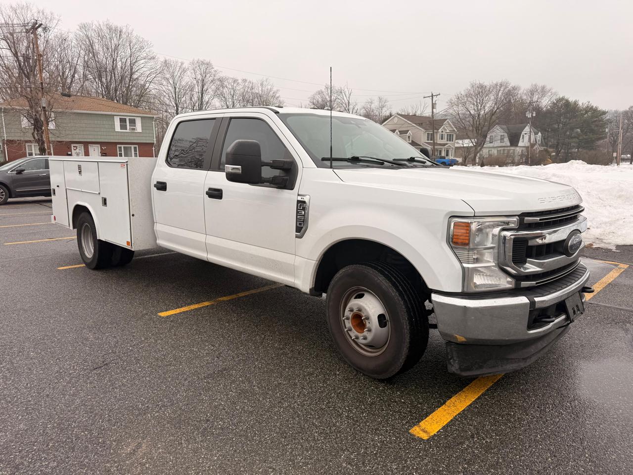 2022 Ford F-350 SD XL Crew Cab LWB DRW 2WD