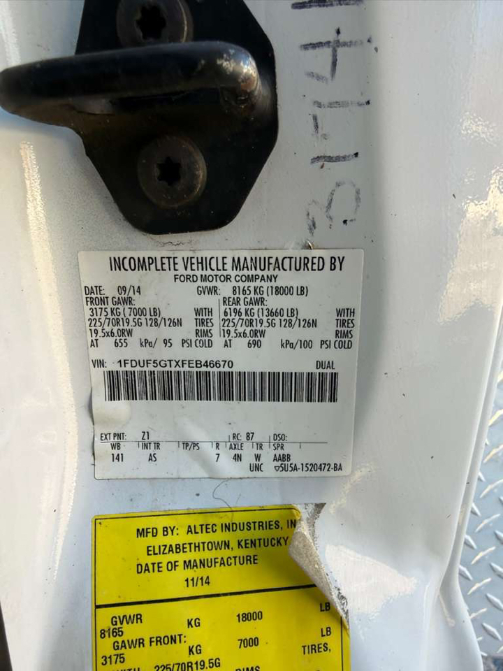 Ford F-550 Regular Cab DRW 2WD 2015