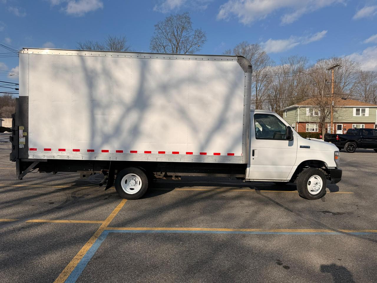 Ford Econoline E-350 Super Duty 2018