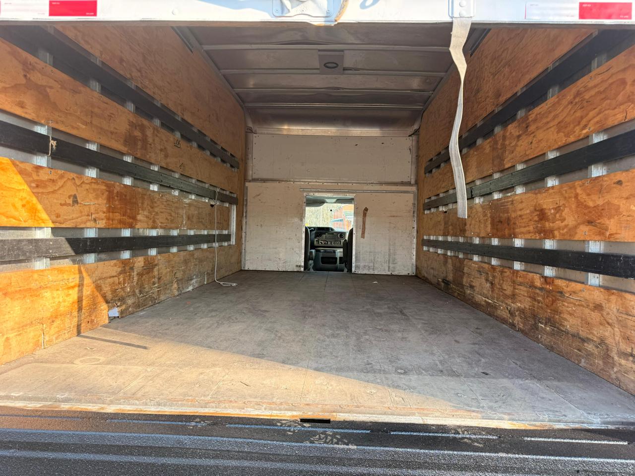 Ford Econoline E-350 Super Duty 2018