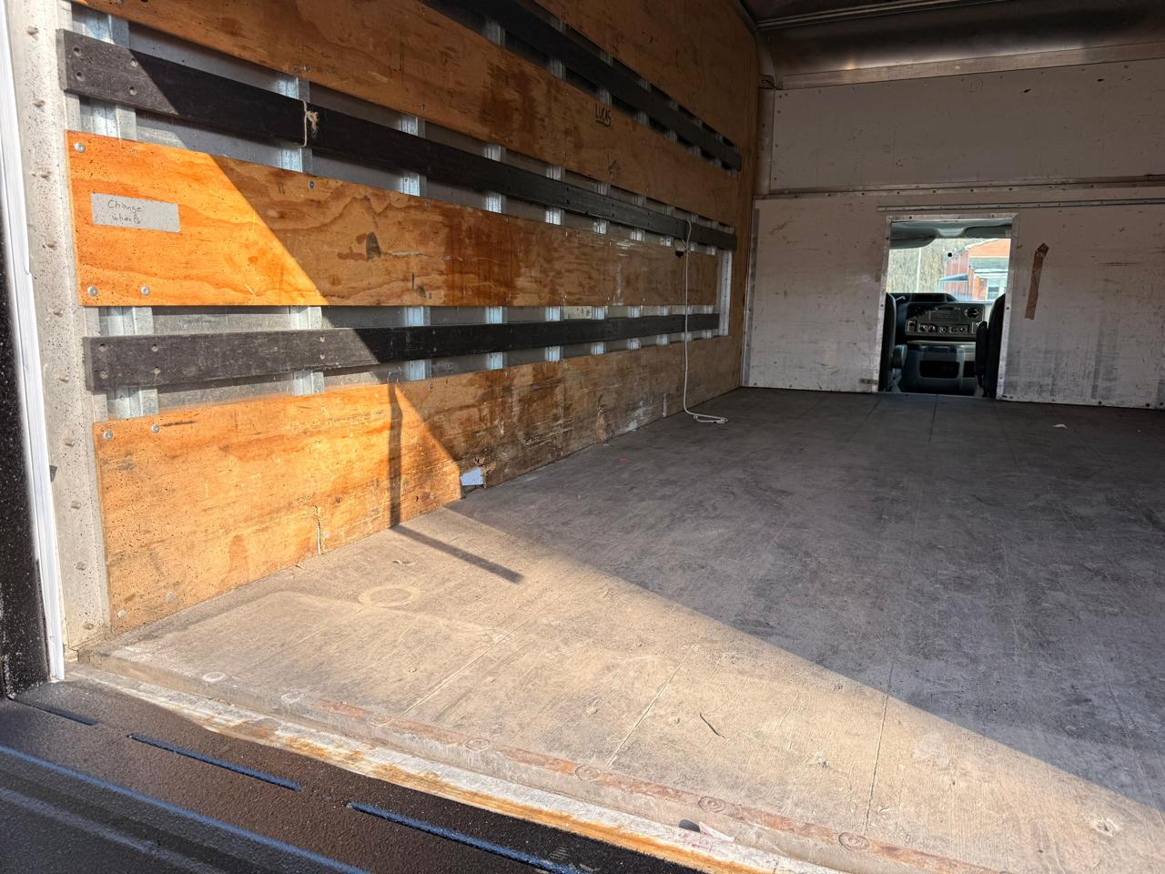 Ford Econoline E-350 Super Duty 2018