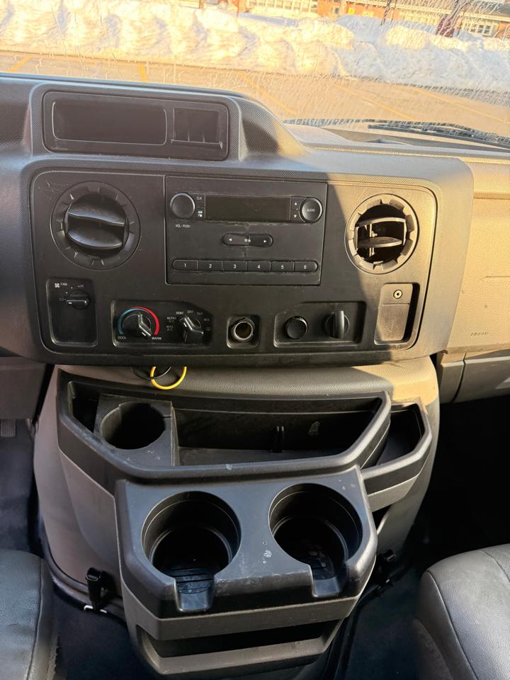 Ford Econoline E-350 Super Duty 2018