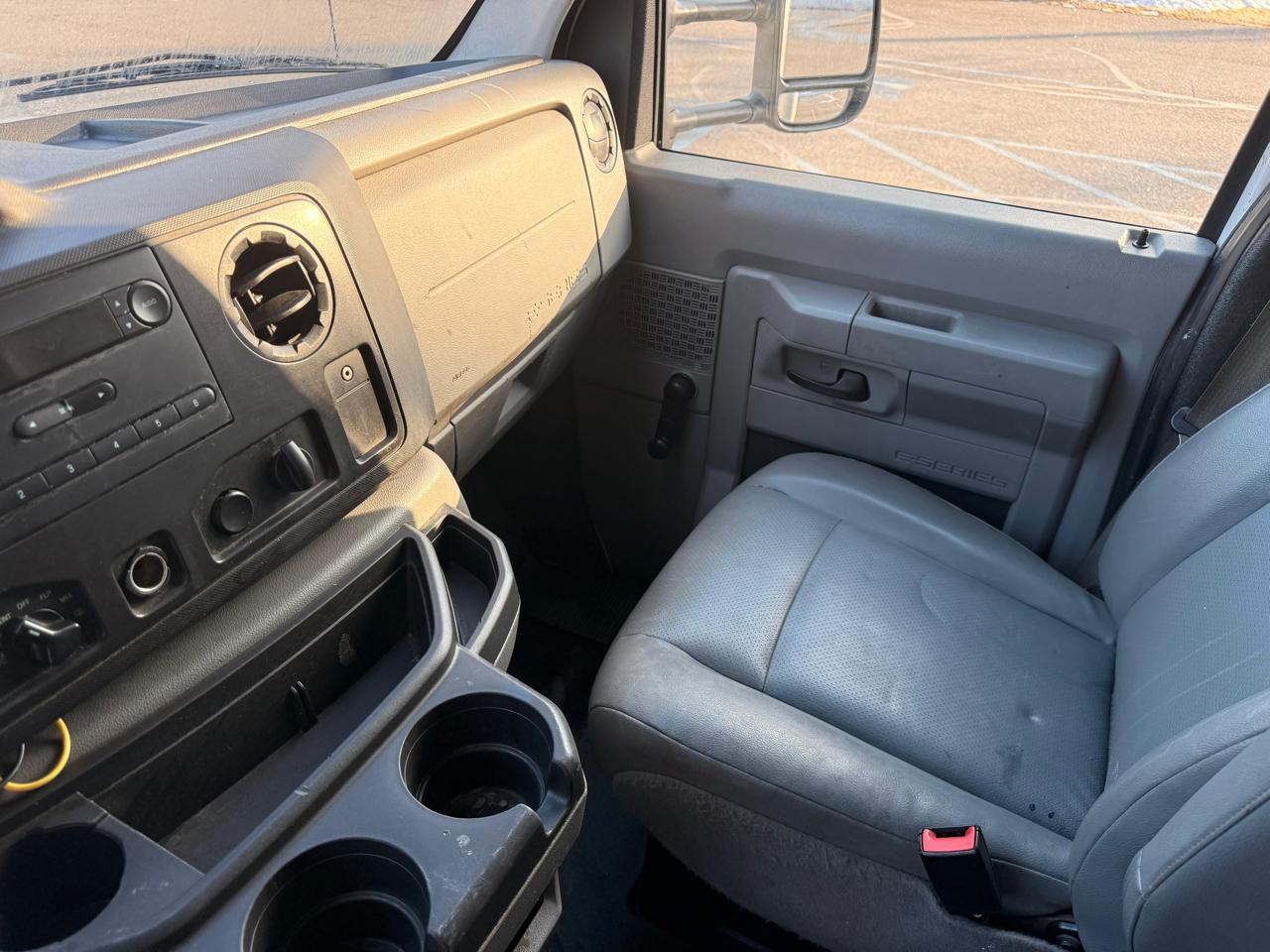 Ford Econoline E-350 Super Duty 2018