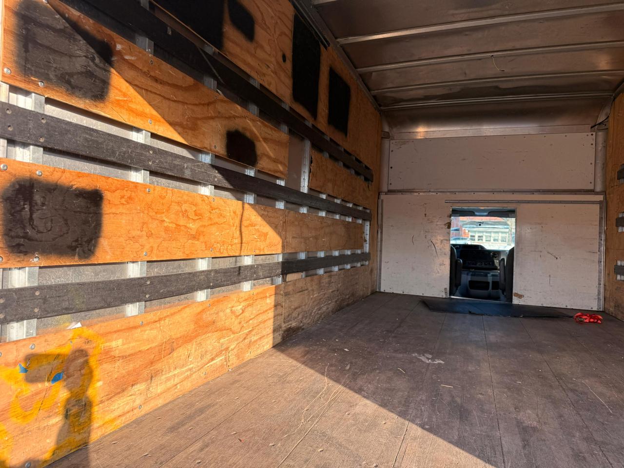 Ford Econoline E-350 Super Duty 2018