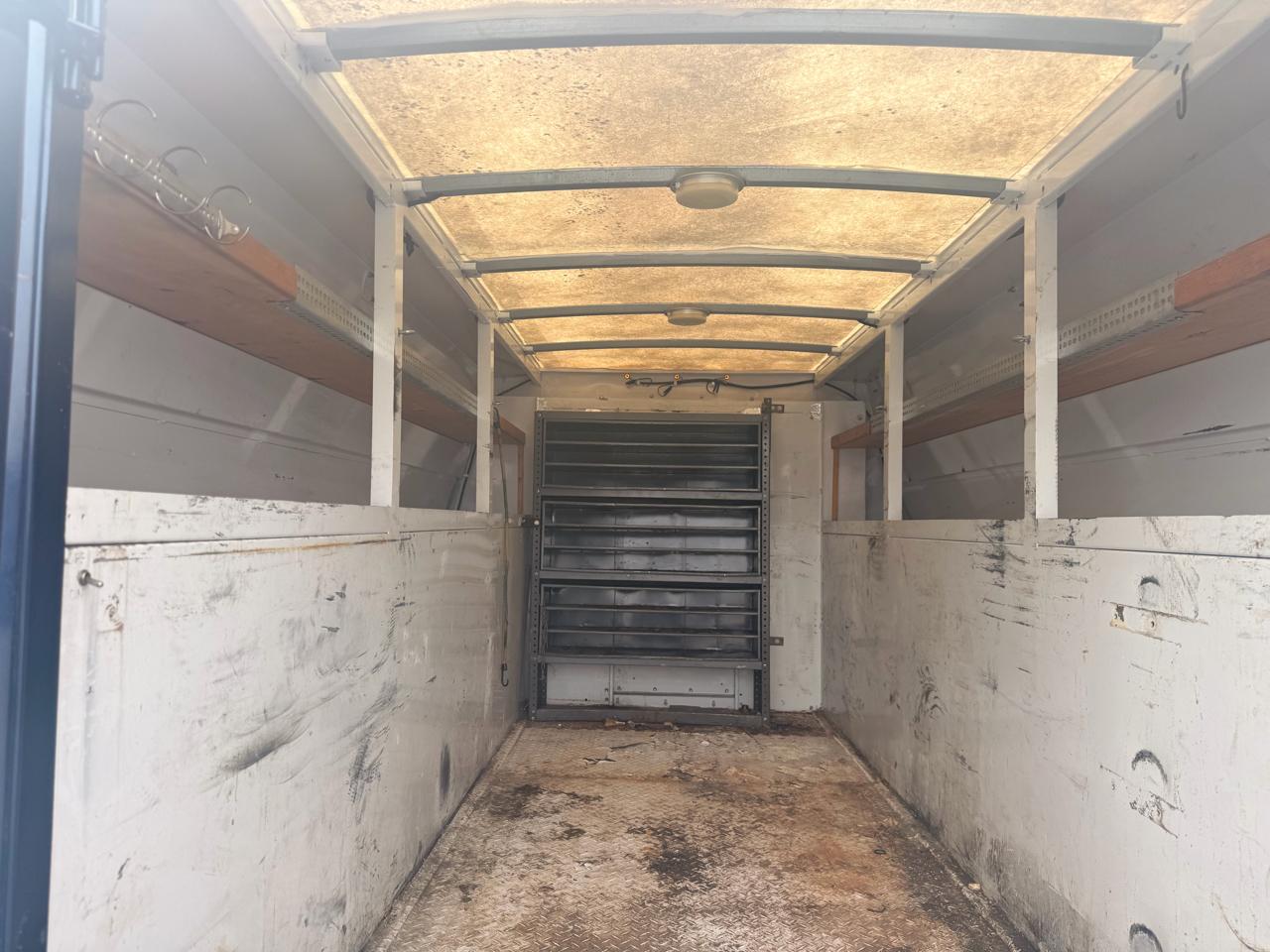 Ford Econoline E-350 Super Duty 2015