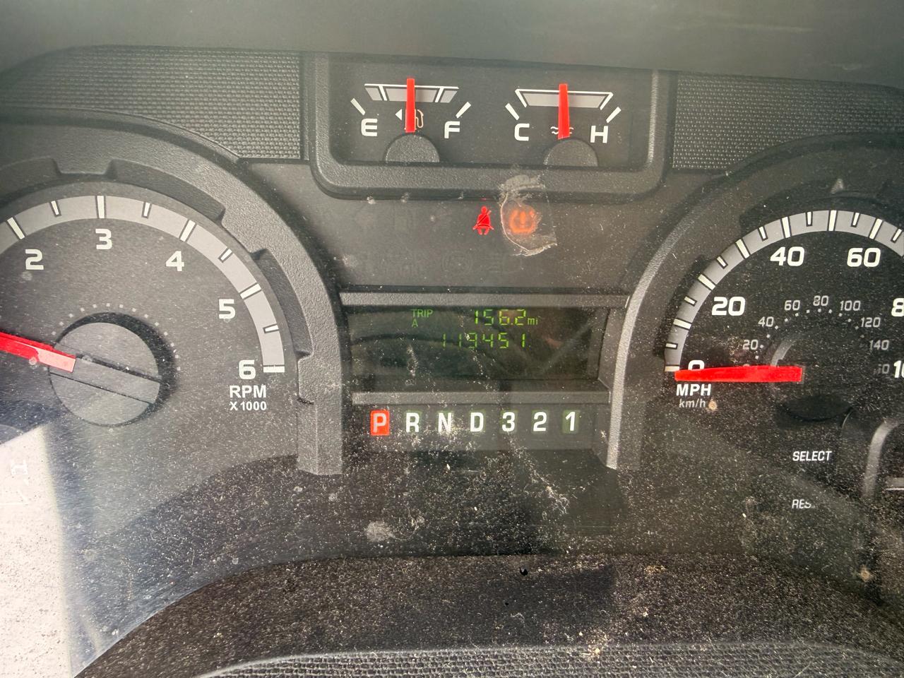 Ford Econoline E-350 Super Duty 2015