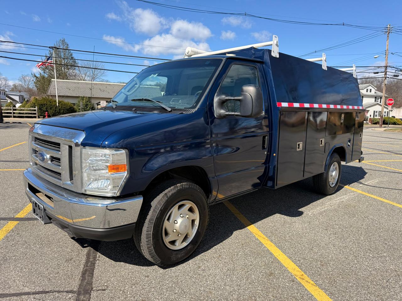 Ford Econoline E-350 Super Duty 2015