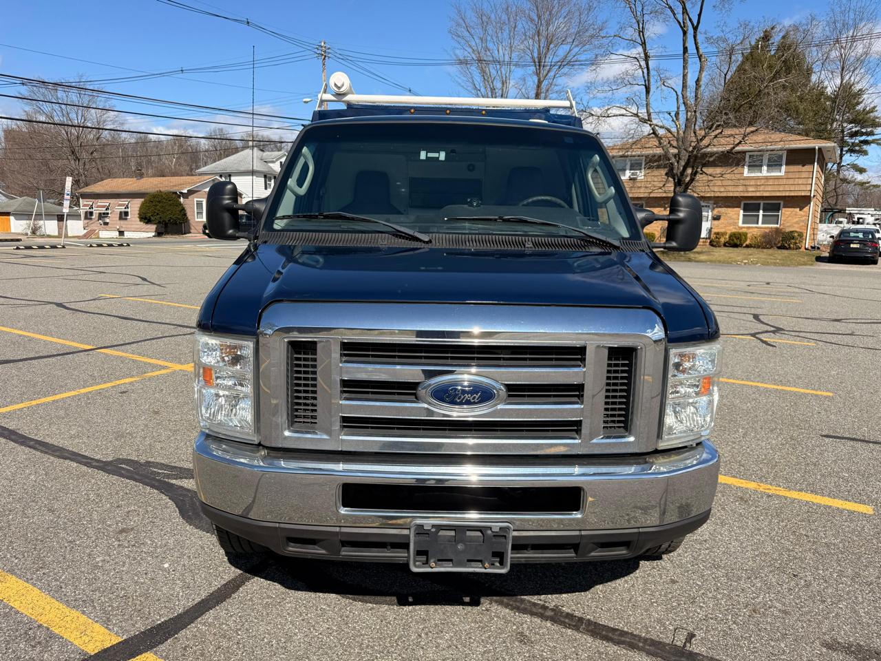 Ford Econoline E-350 Super Duty 2015