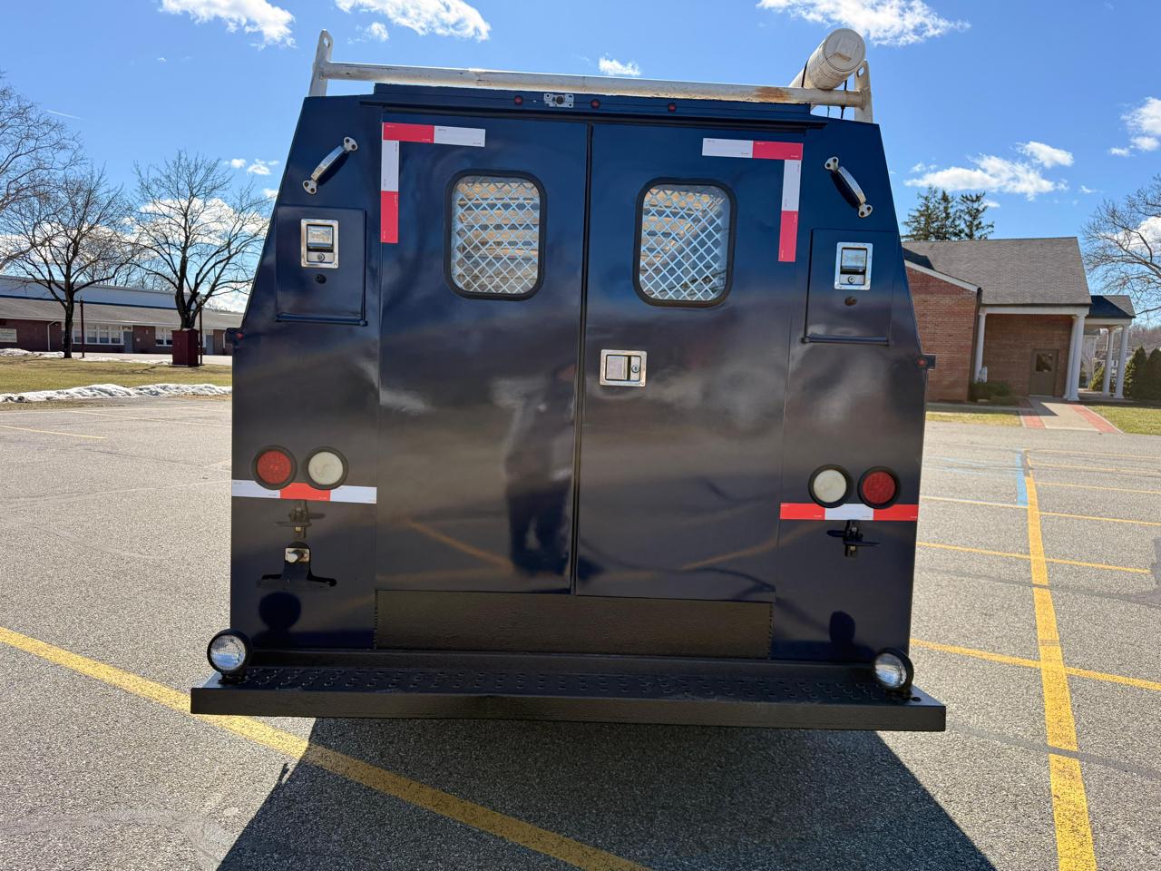 Ford Econoline E-350 Super Duty 2015