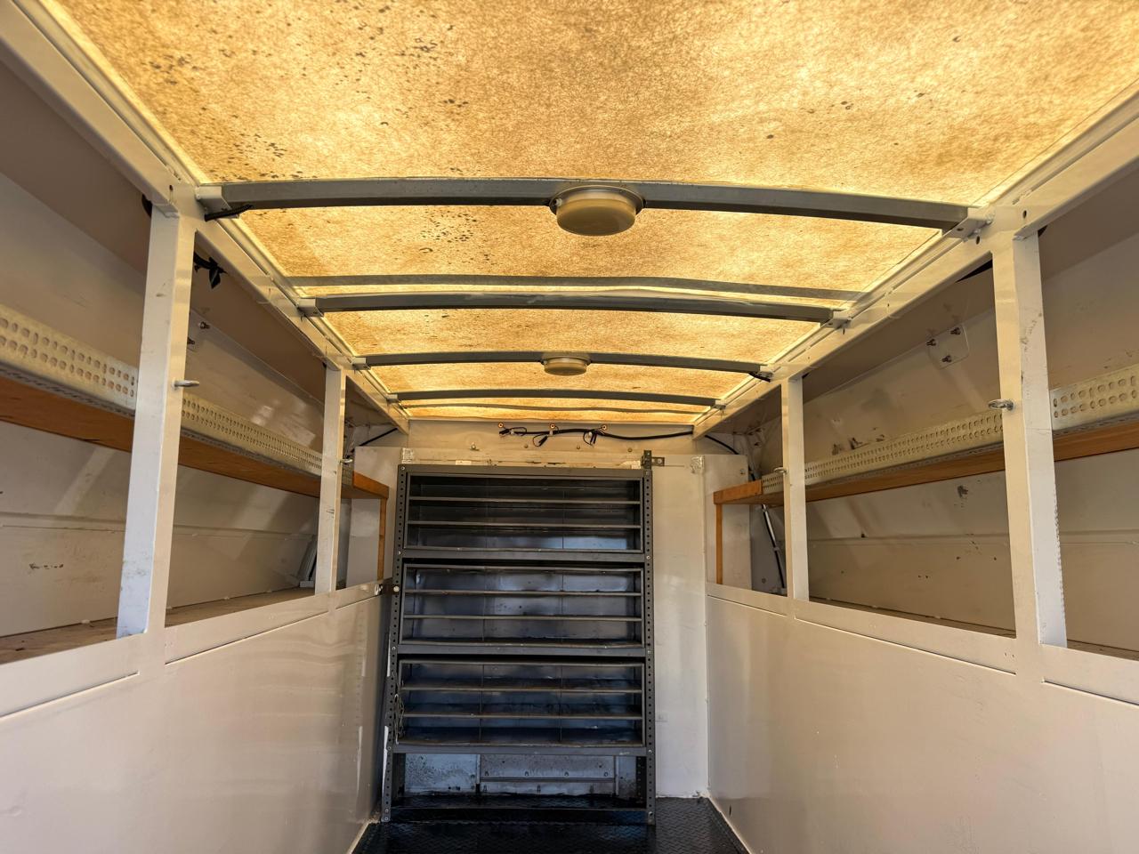 Ford Econoline E-350 Super Duty 2015