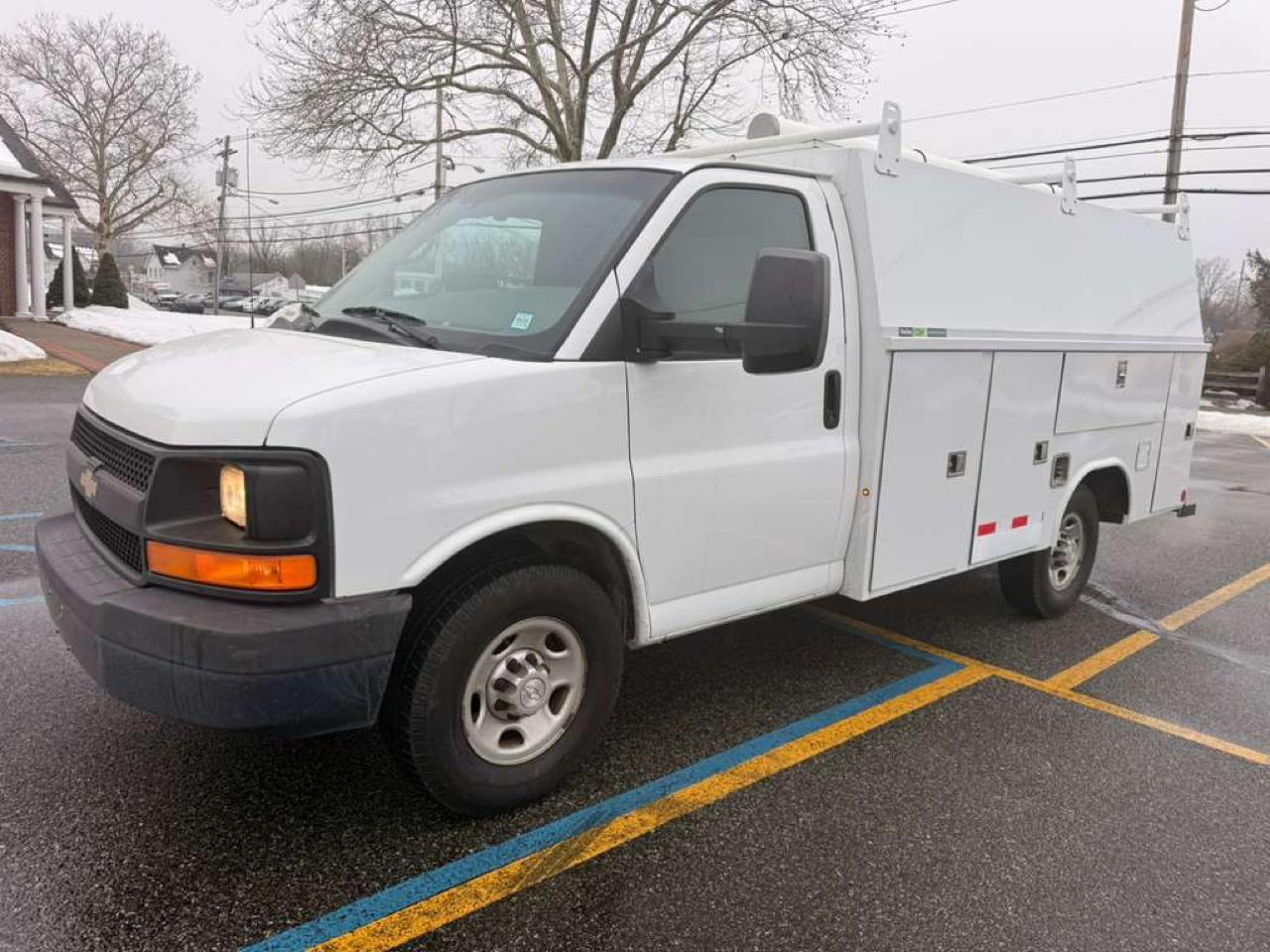 Chevrolet Express G3500 139" 2015