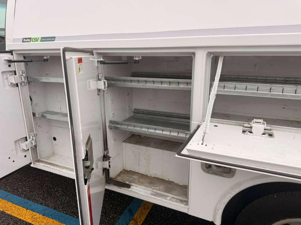 Chevrolet Express G3500 139" 2015