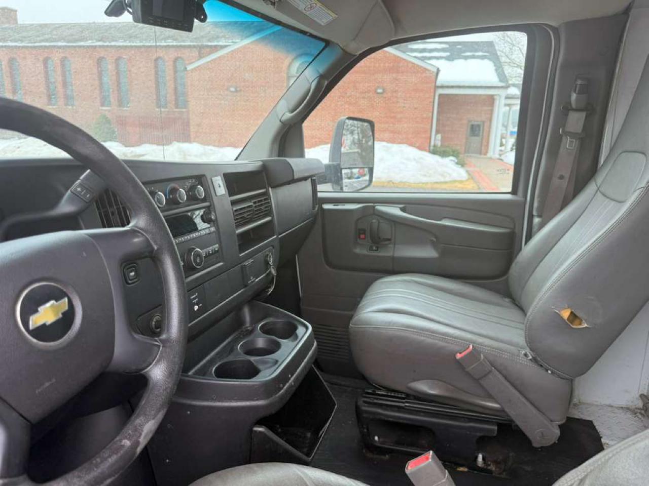 Chevrolet Express G3500 139" 2015