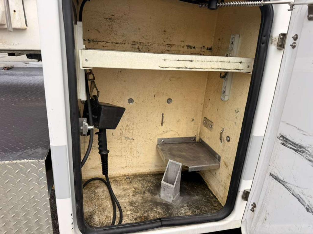 Ford F-450 SD Regular Cab DRW 2WD 2013