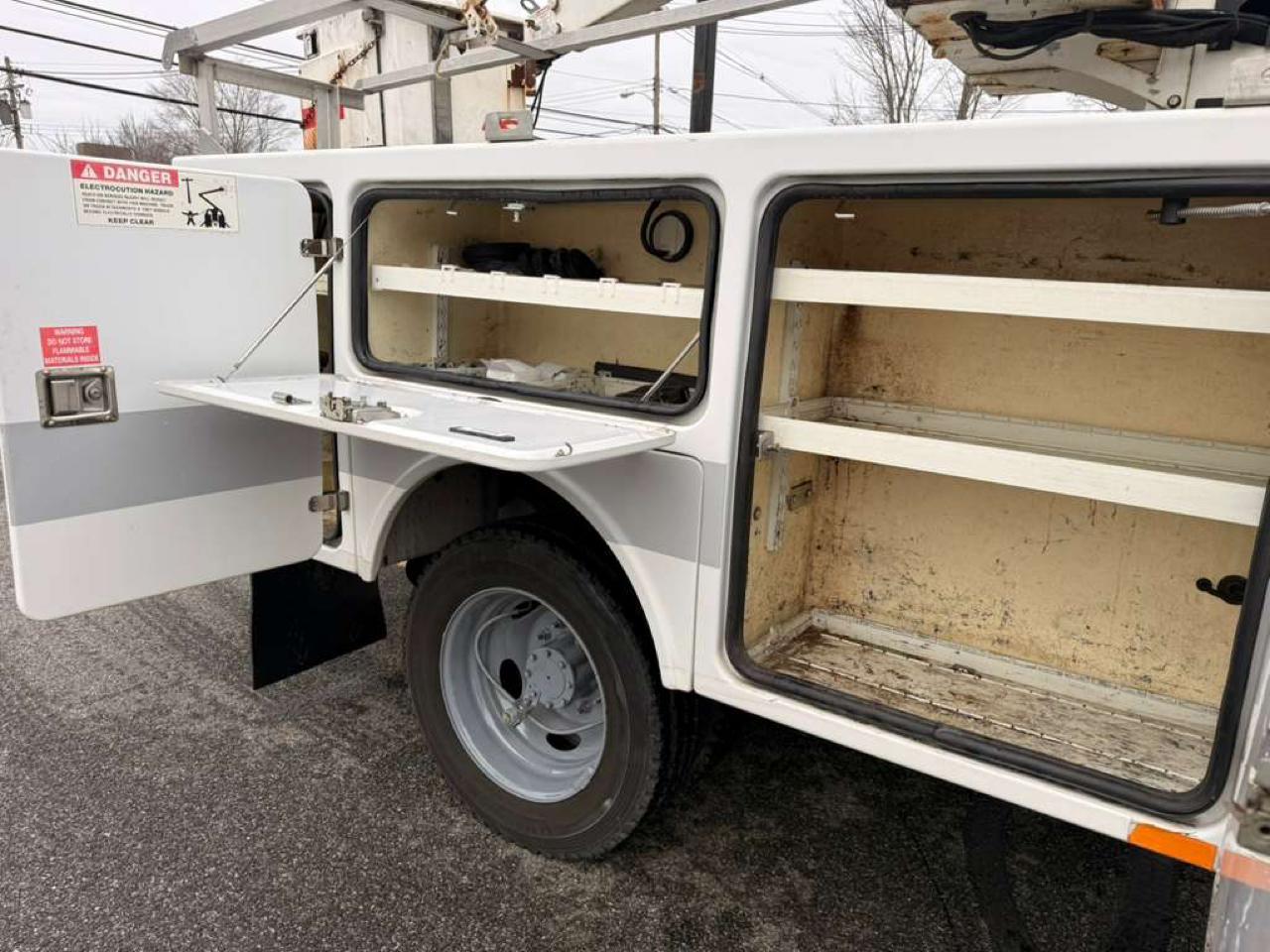 Ford F-450 SD Regular Cab DRW 2WD 2013