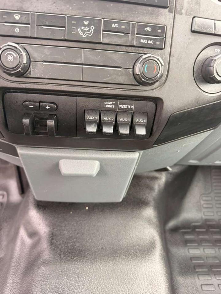 Ford F-450 SD Regular Cab DRW 2WD 2013