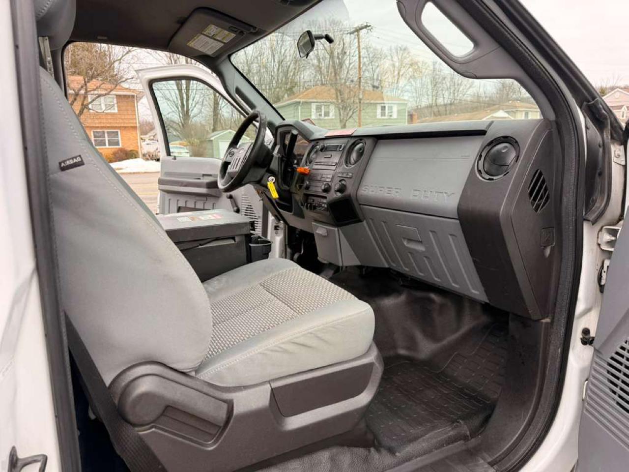 Ford F-450 SD Regular Cab DRW 2WD 2013