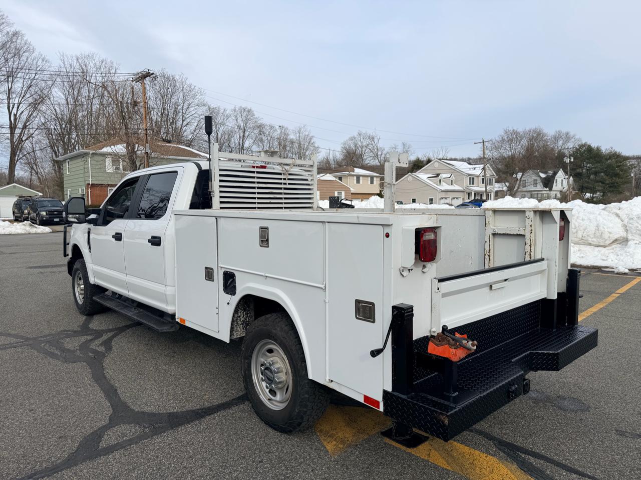 Ford F-250 SD XL Crew Cab 4WD 2022
