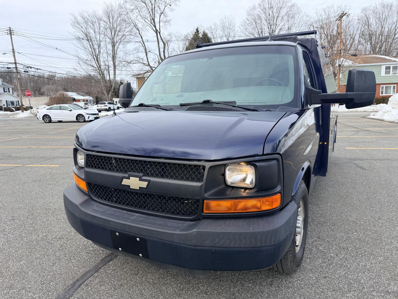 Chevrolet Express G3500 139" 2015