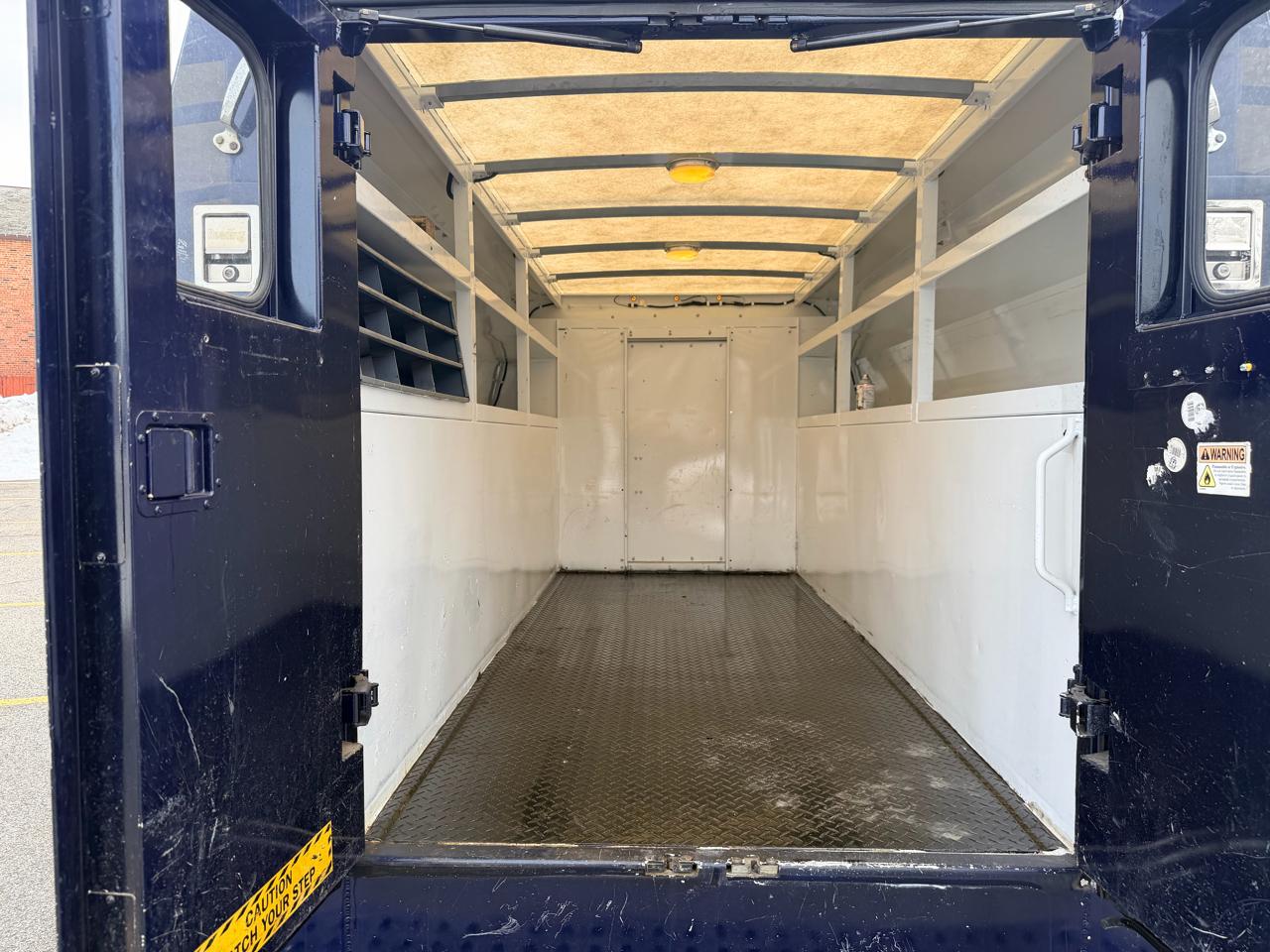 Chevrolet Express G3500 139" 2015