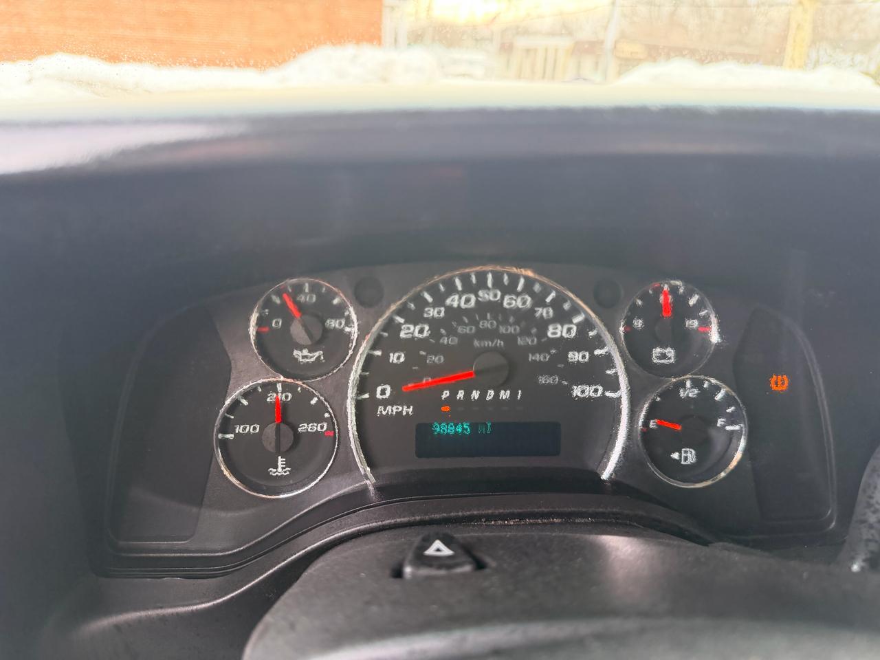 Chevrolet Express G3500 139" 2015