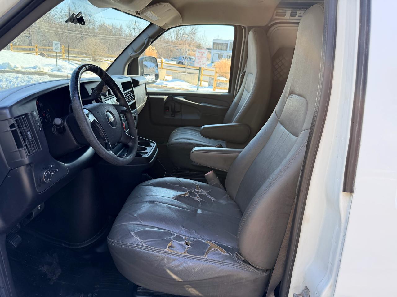 Chevrolet Express 2500 Cargo 2012